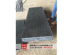 扇形地格柵，穿插異型鋼格柵，地格柵復合板